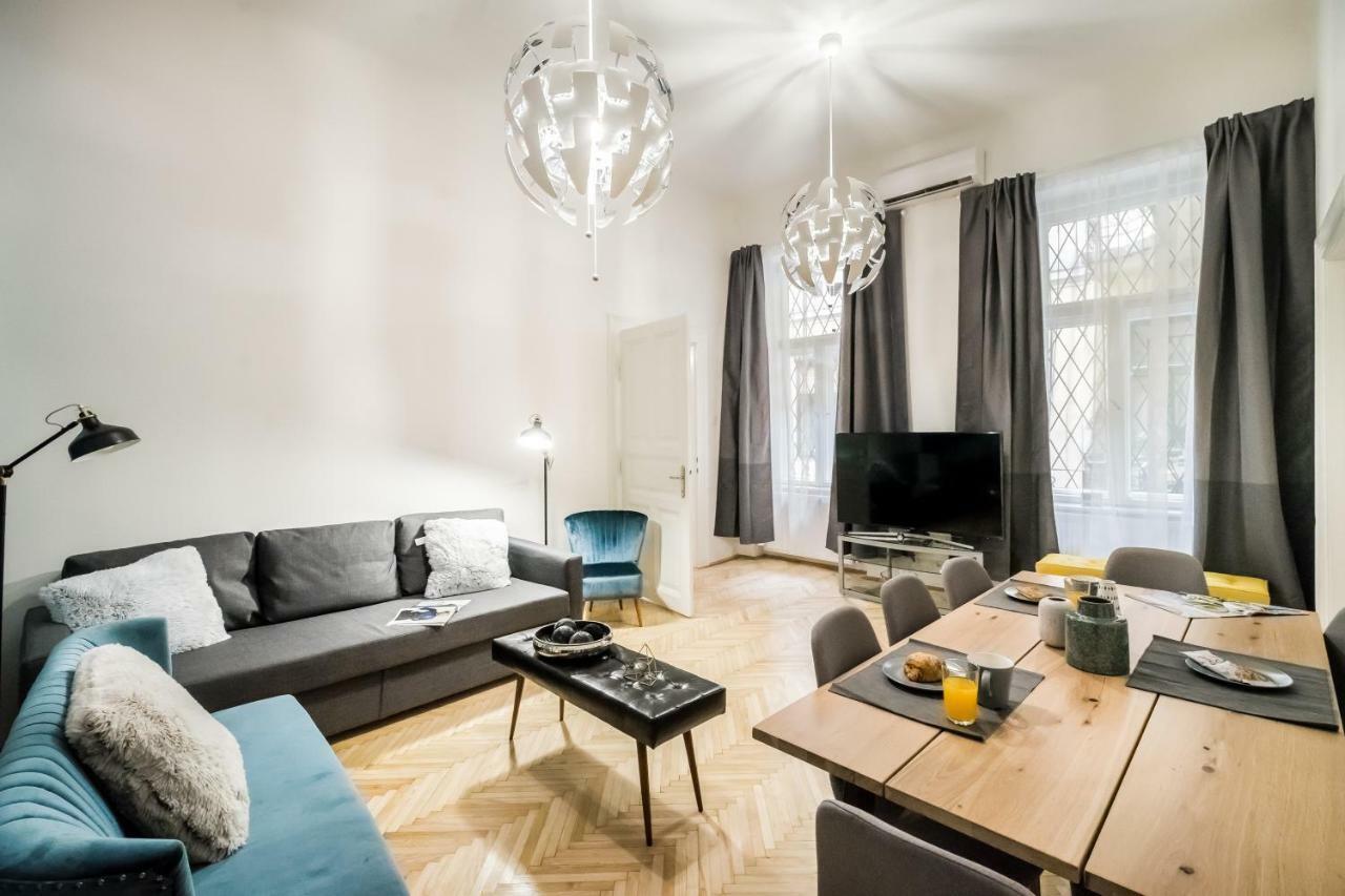 Bpr Colorlib Art Apartment บูดาเปสต์ ภายนอก รูปภาพ