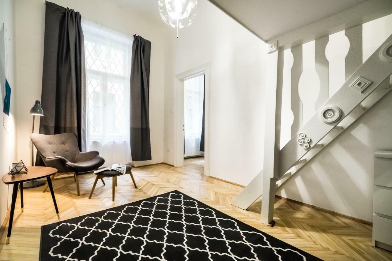 Bpr Colorlib Art Apartment บูดาเปสต์ ภายนอก รูปภาพ