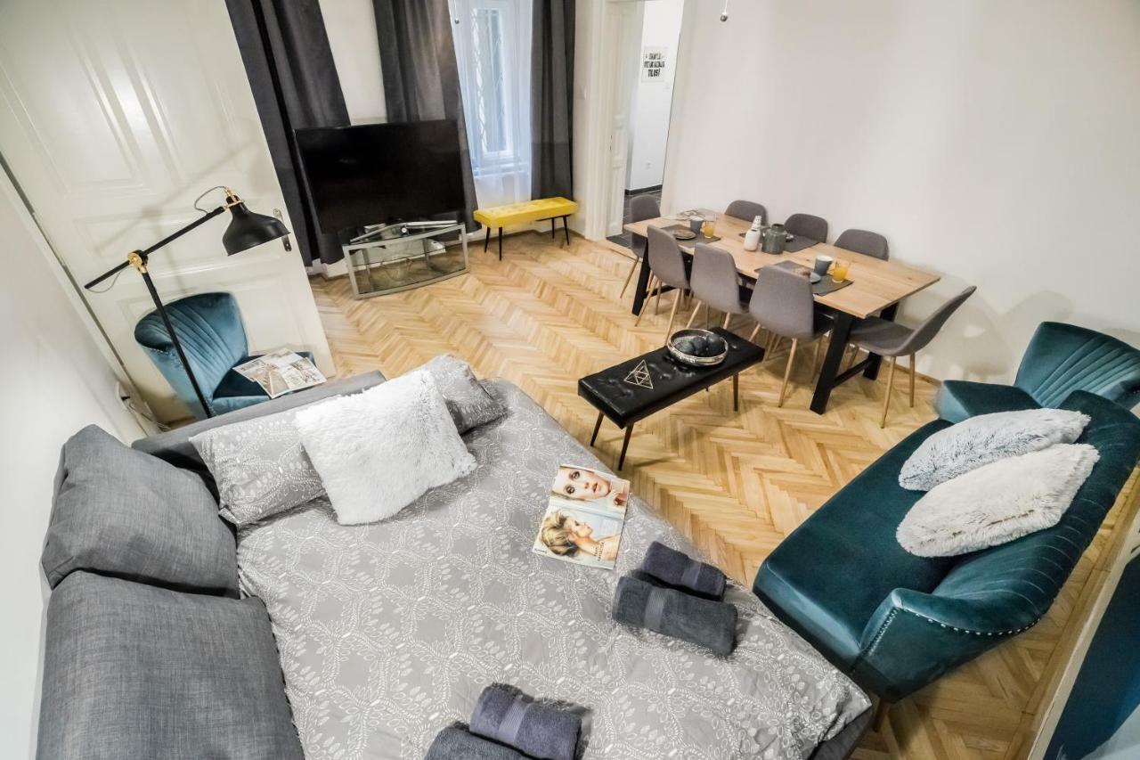 Bpr Colorlib Art Apartment บูดาเปสต์ ภายนอก รูปภาพ