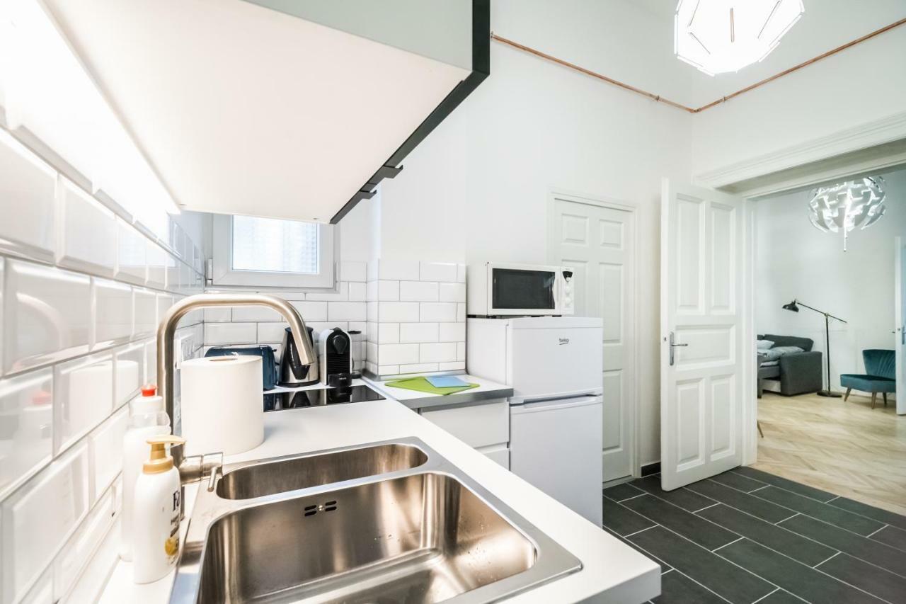 Bpr Colorlib Art Apartment บูดาเปสต์ ภายนอก รูปภาพ